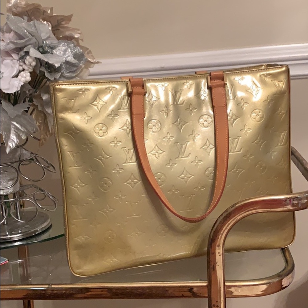 Vernis Tote bag